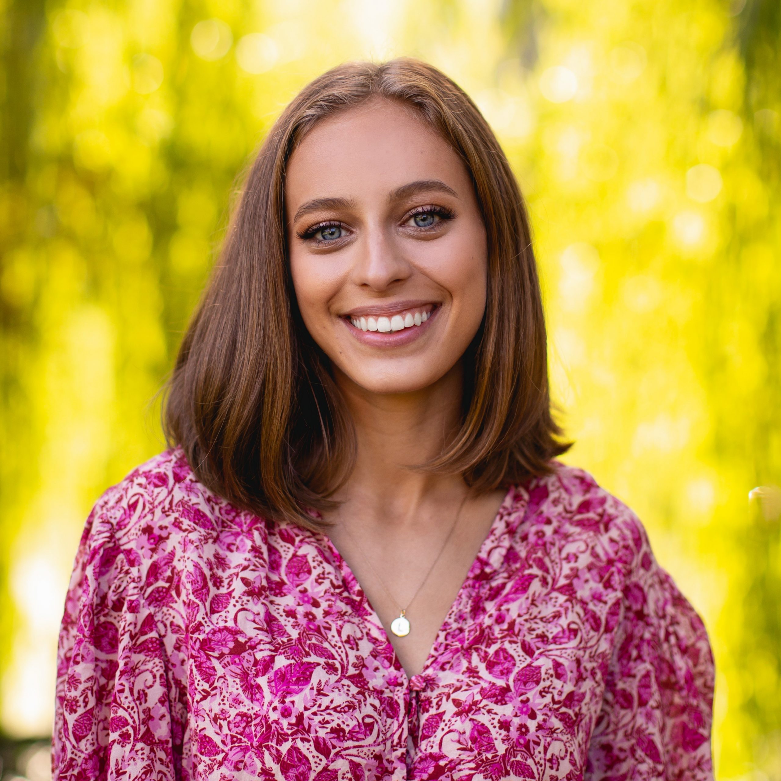 Luna Abadia active member